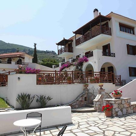 Pleoussa Studio And Apartments Skopelos Eksteriør billede