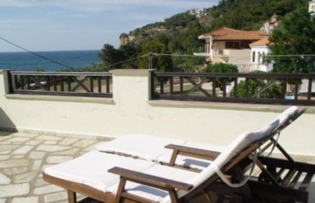 Pleoussa Studio And Apartments Skopelos Eksteriør billede