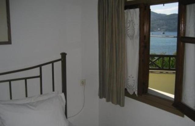 Pleoussa Studio And Apartments Skopelos Eksteriør billede