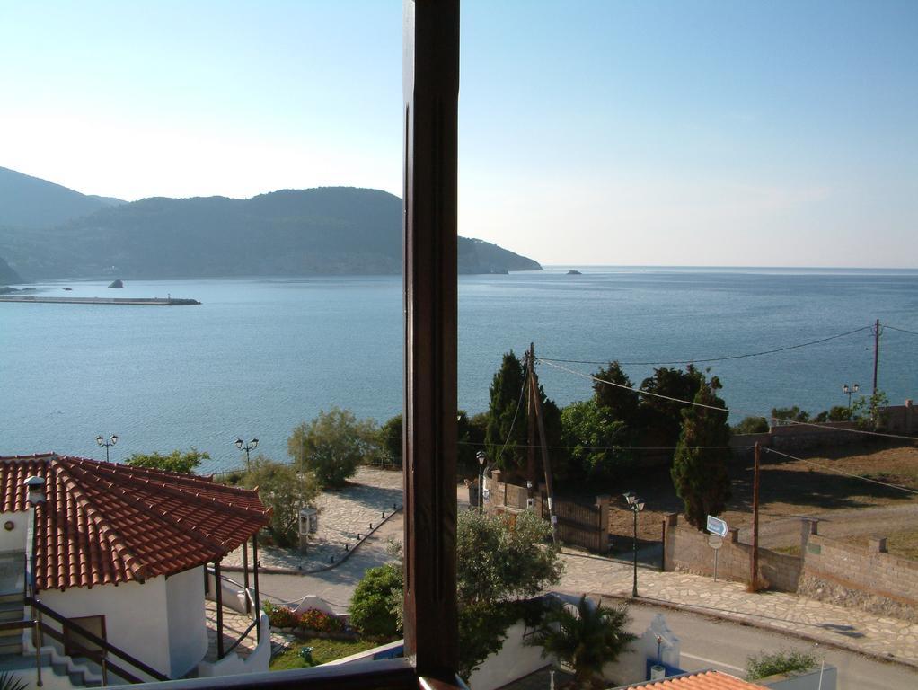 Pleoussa Studio And Apartments Skopelos Eksteriør billede